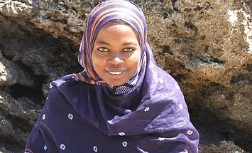 A member of the Wasini Women-Group on Wasini Island